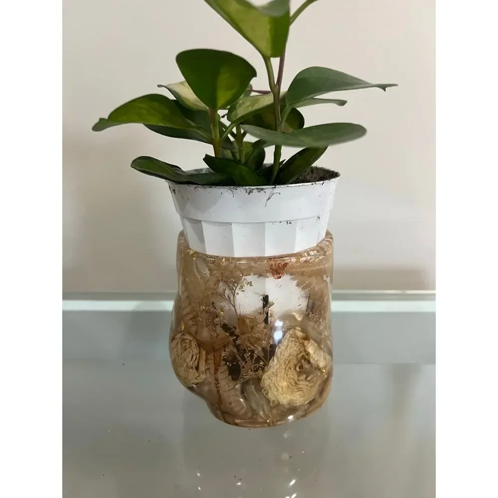 Handmade Resin Bum Shaped Planter with Dried Flowers | Boho Decor